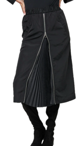 UCHOO - ELASTIC WAIST SKIRT WITH SIDE POCKETS AND FRONT CLOSURE DETAIL